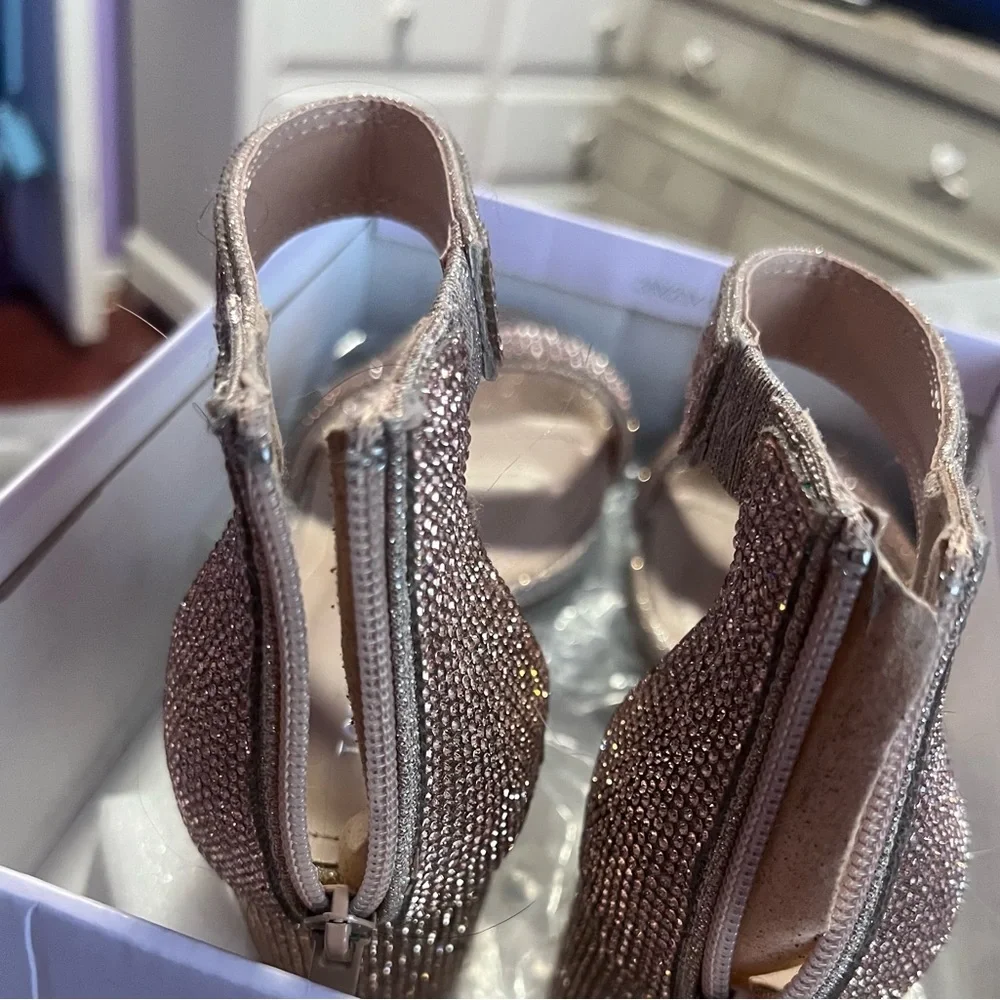 TOP Moda Gold Rhinestone Heels - Picture 2 of 4